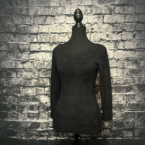 Suzy Shier Sweaters - Suzy Shier Sweater